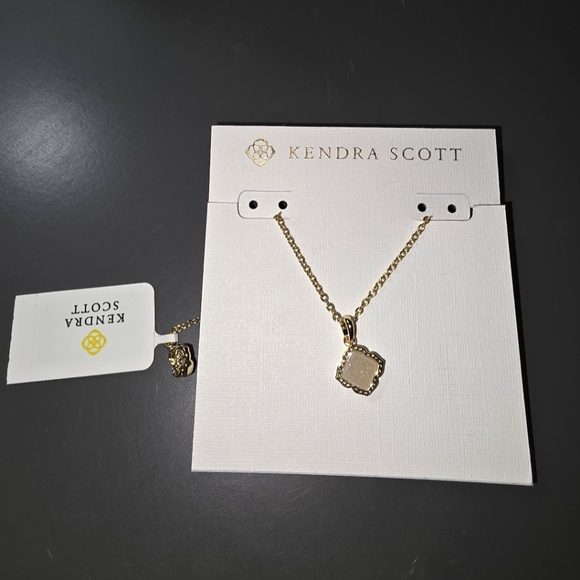 Kendra Scott Necklace - Picture 1 of 1